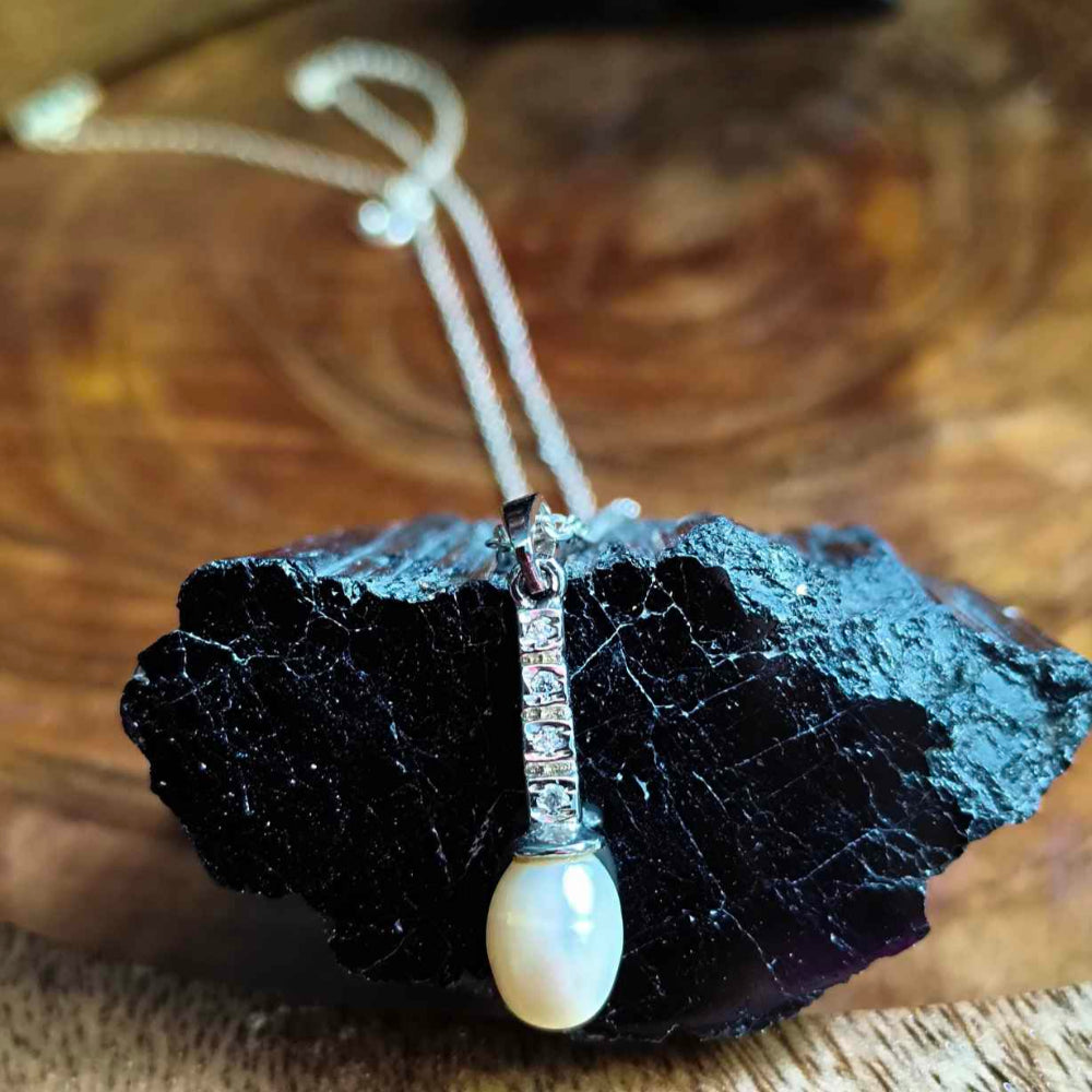 92.5 Sterling Silver Oval Drop Pearl Pendant