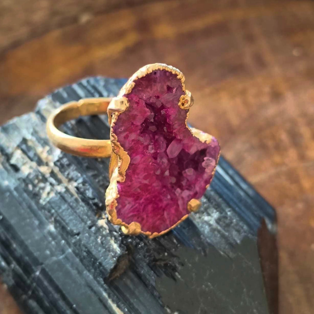 Pink Agate Slice Sparkling Stone 18K Gold Adjustable Ring
