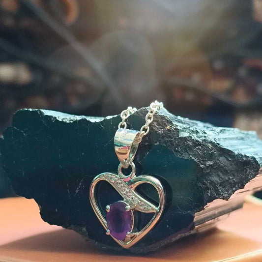 92.5 Sterling Silver Heart Pendant With Amethyst