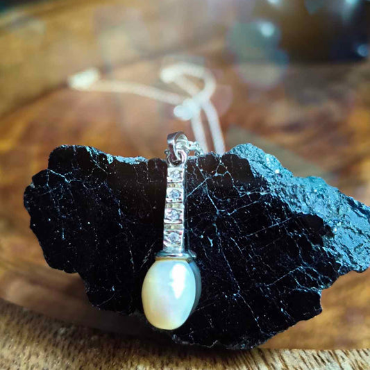 92.5 Sterling Silver Oval Drop Pearl Pendant