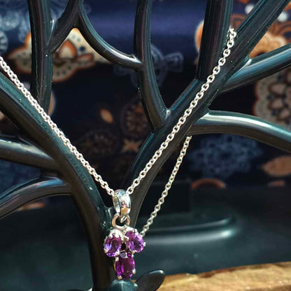 92.5 Sterling Silver Pendant With Oval Amethyst