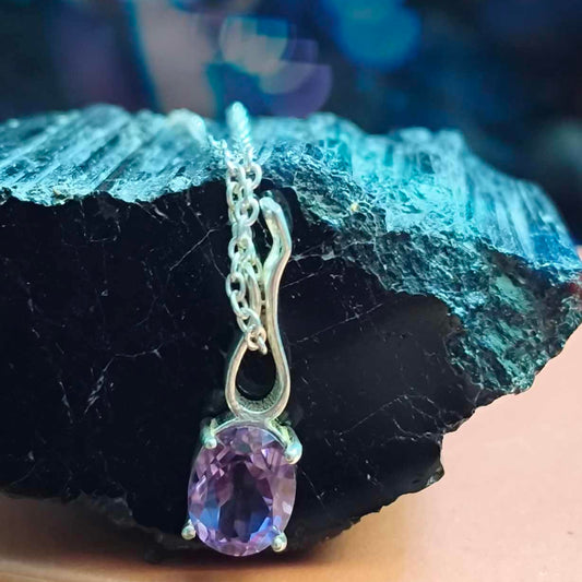 92.5 Sterling Silver Teardrop Pendant With Amethyst Stone