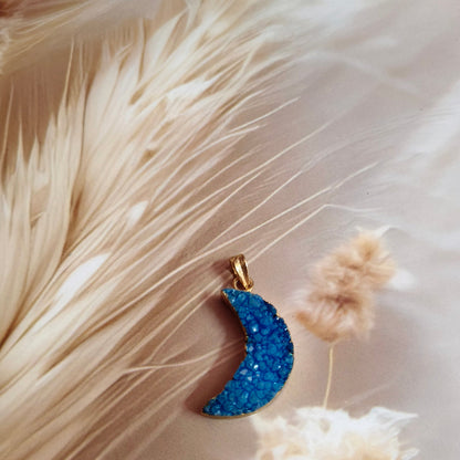Blue Agate Textured Stone 18K Gold Plated Pendant