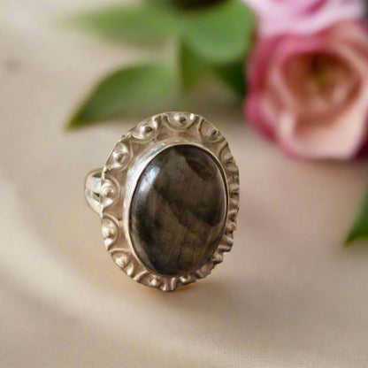 Labradorite gemstone 925 Silver Ring