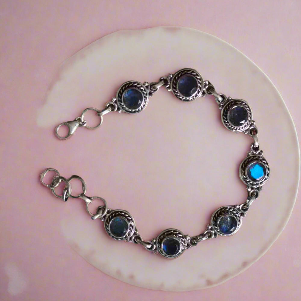 925 Sterling Silver framed Labradorite gemstone Bracelet
