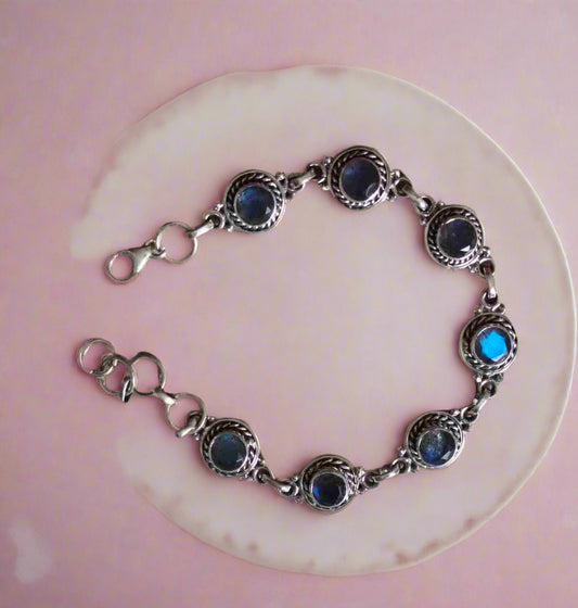 925 Sterling Silver framed Labradorite gemstone Bracelet